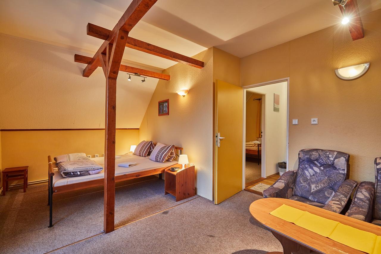 Camp Dolce Hotel Trutnov Esterno foto